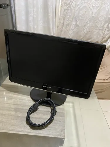 Monitor Samsung B-2230