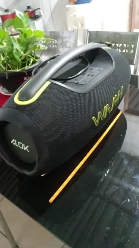 Vende está caixa de som