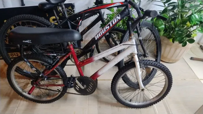Bicicleta montadinha aro 20