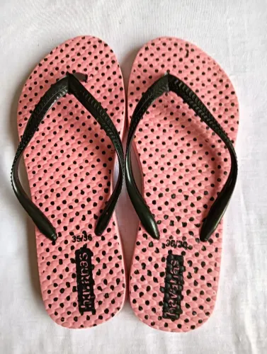 vende se sandália feminina