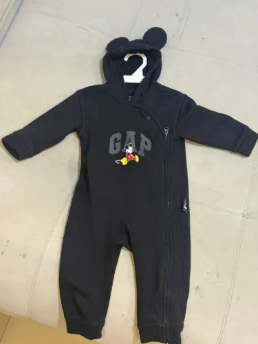 Macacão Gap Disney Mickey Preto 12-18 Meses