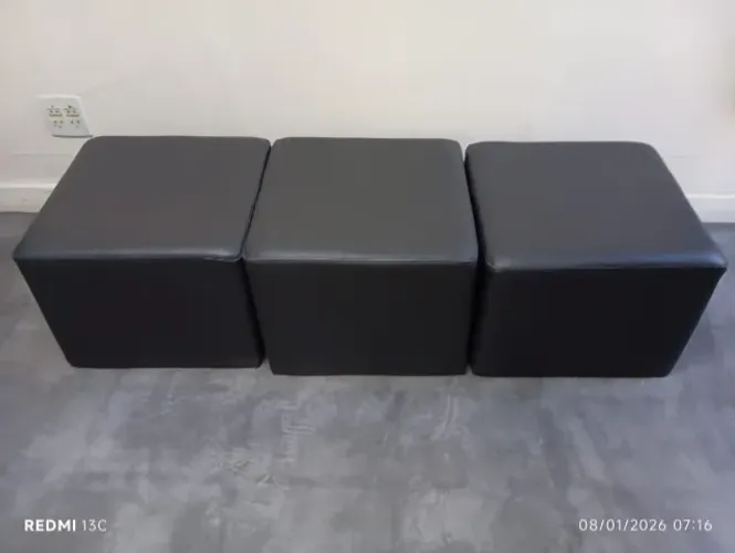 3 Puffs Preto 44x44, 34 altura 