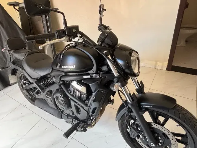 Moto vulcan Kawasaki abs 650 preta fosca