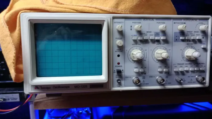 Osciloscópio Analógico Minipa