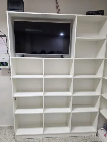 ESTANTE MDF 15mm BRANCO COM NICHOS