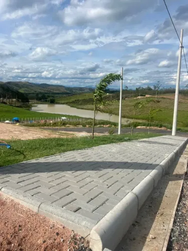 Terrenos Grandes em Condomínio Fechado em Jacareí Natureza, Segurança e Lazer!