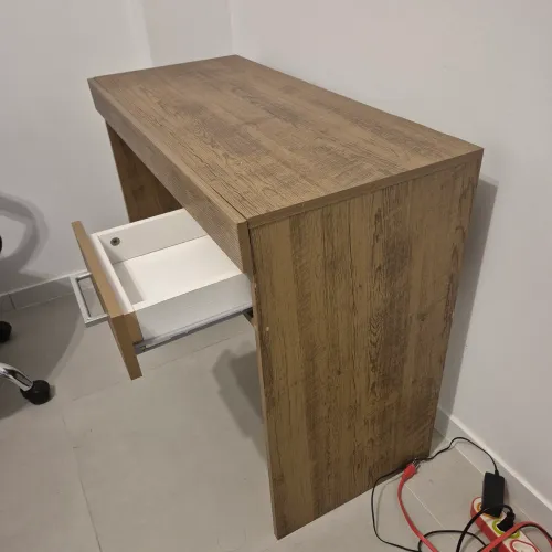 Escrivaninha / Mesa de Estudo Compacta (Com Gaveta) - Perfeito Estado