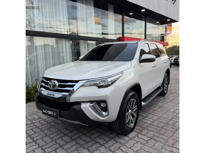 Toyota Hilux SW4 4X4 2.8 Diesel 2019