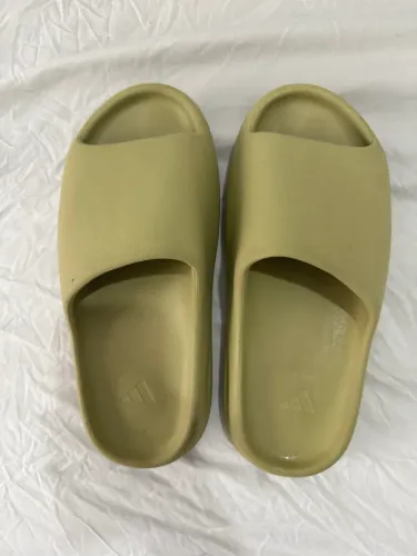 Yeezy slide