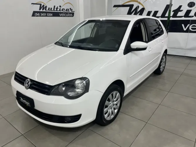 Volkswagen Polo 1.6 MI Flex 8V 4P 2014