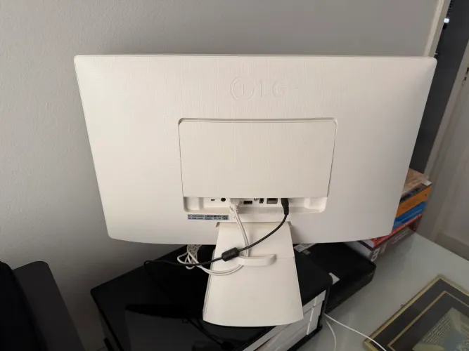Computador branco all in one