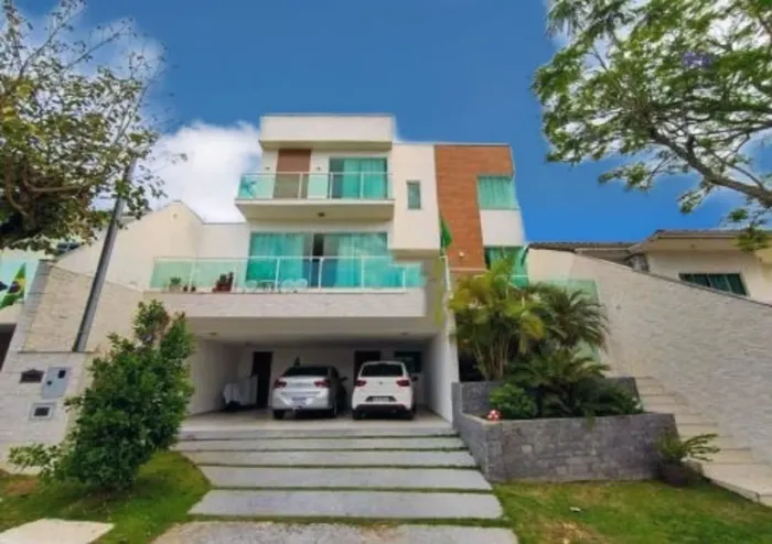 Casa com 4 quartos à venda, 320 m² por R$ 1.499.000 - São Lucas - Juiz de Fora/MG