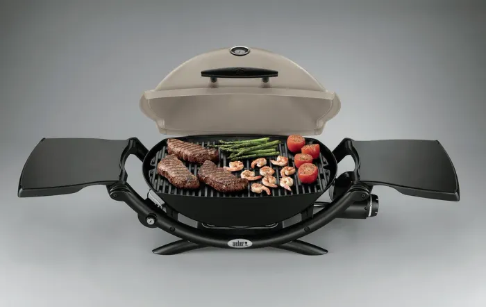 Churrasqueira Portatil a Gás Weber Q 2000 Novissima