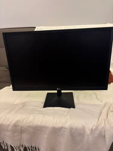 Monitor LG 22,8 polegadas