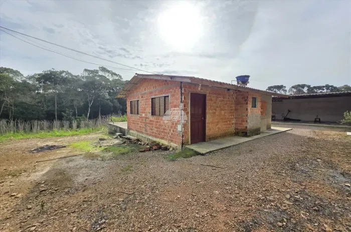 Chácara para venda com área total de 1.567,00 m² em São José dos Pinhais