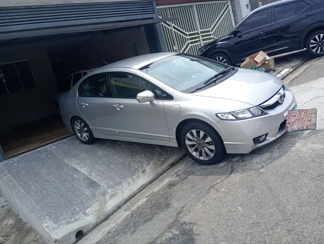 Honda Civic Sed. Lxl/ LXL SE 1.8 Flex 16V Aut. 2011