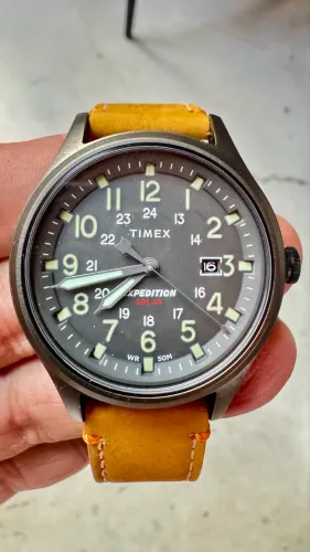 Relógio Timex Expedition Solar 40mm