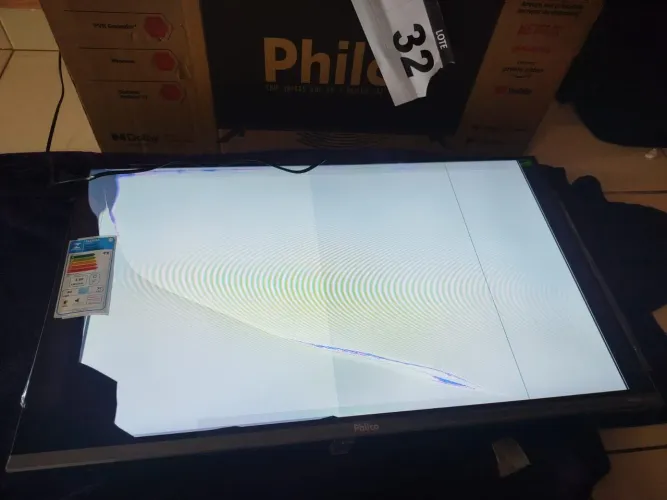 Televisão Philips 32" para retirada de peças