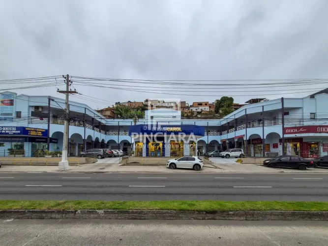 Loja de 37 m² no Pasillo Center, Itaipu - Niterói/RJ - Alugue por R$ 1.680/mês + taxas