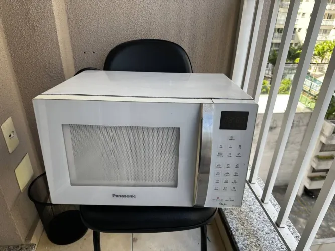 microondas Panasonic, Praticamente novo