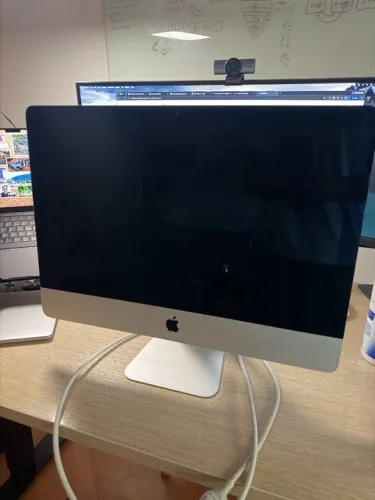 iMac 21.5" Retina 4K 2017 i5 16GB 1TB SSD em excelente estado