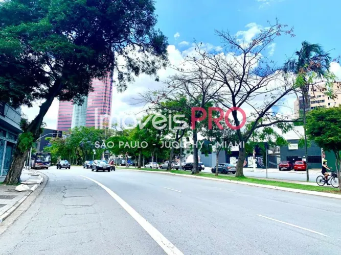 Imóvel Comercial para venda com 234m² em Pinheiros.