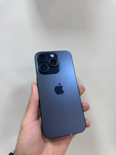IPHONE 15 PRO 256GB AZUL SEMI NOVO PROMO
