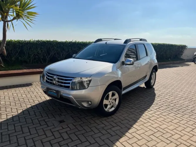 Renault Duster Dynamique 2.0 Hi-flex 16V Aut. 2013