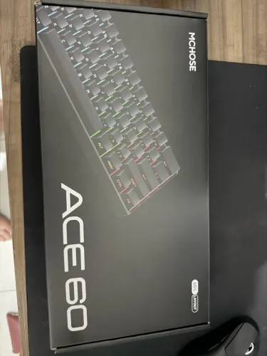 Teclado MCHOSE ACE 60 60% Switch Magnético