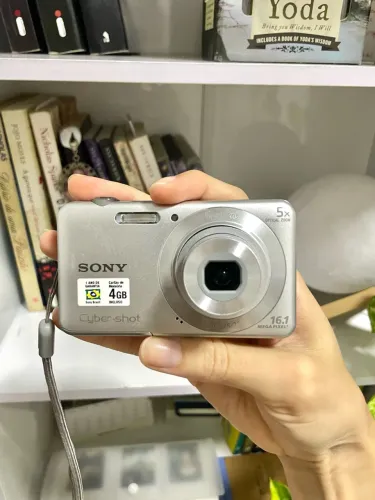 Câmera Sony Cyber-Shot 16.1MP