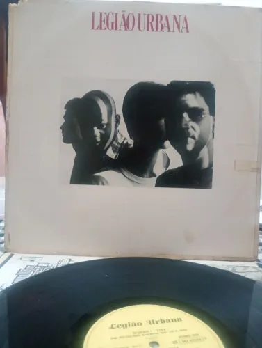 LP LEGIÃO URBANA 1985,com panfleto do show ao vivo em 1985