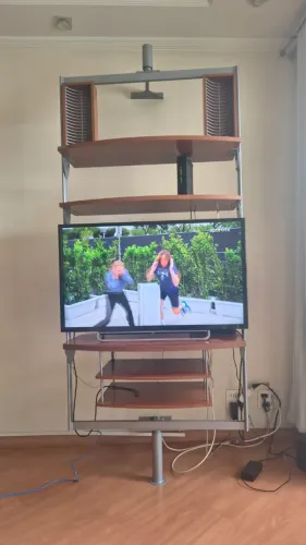 Estante rudinik suspensa