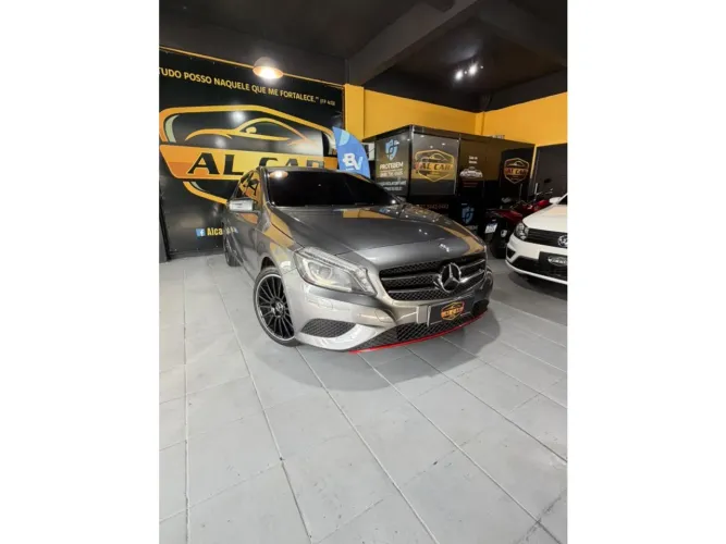 Mercedes-Benz A-200 A 200 1.6 Turbo 2015