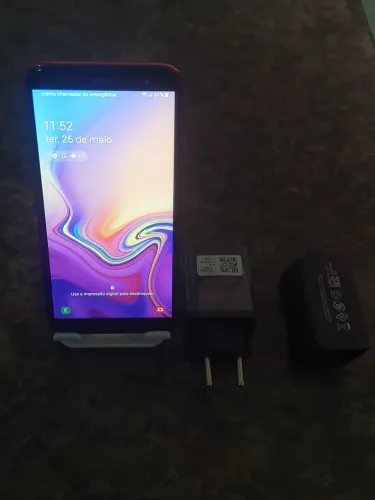 Galaxy J6 plus * (3 GB e 32 GB)