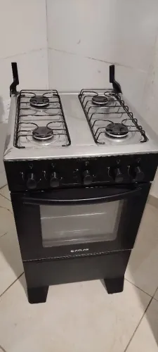 Fogão 4 bocas conservado