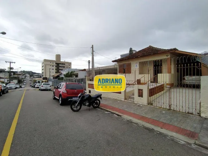 Casa com 3 dormitórios para alugar, 85 m² por R$ 2.608,54/mês - Capoeiras - Florianópolis/