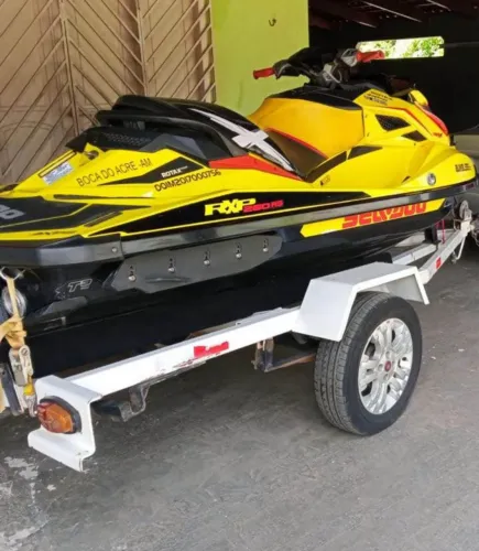 Jet ski seaadoo 260
