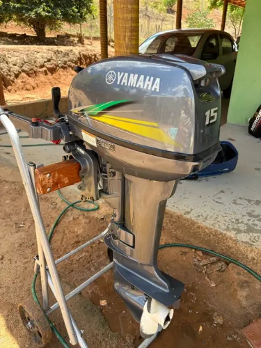 Motor Yamaha 15 hp popa - Zerado