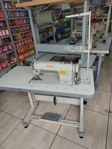 Máquina de costura