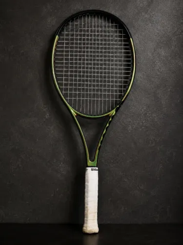 Raquete Tênis Wilson Blade 98 v8 16x19 305g Controle Spin