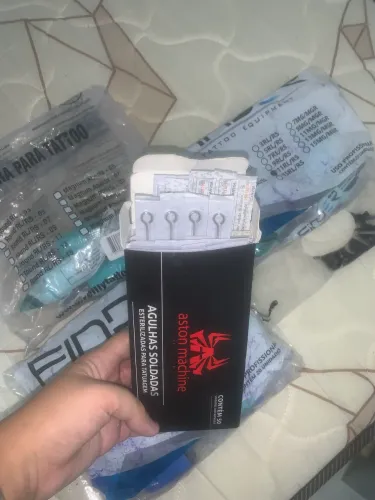 Máquina de tatuagem com kit 