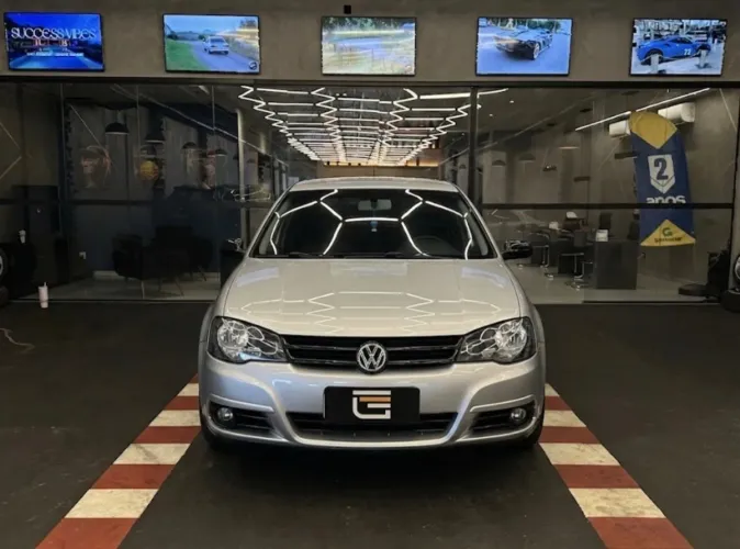 Volkswagen Golf 2.0/ 2.0 MI Flex Comfortline Aut. 2009