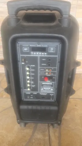 Vendo caixa de som amplificada