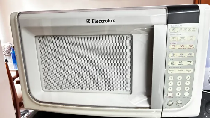 Microondas Eletrolux 30 litros