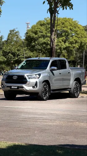 Toyota Hilux CD SRV 4X4 2.8 TDI Diesel Aut. 2021