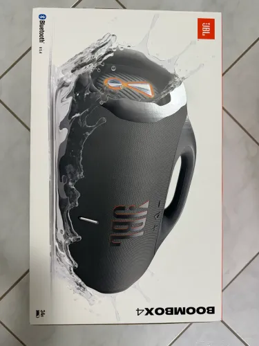 JBL Boombox 4