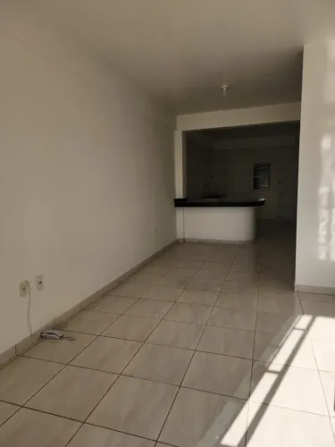 APARTAMENTO DISPONÍVEL