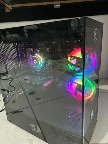 PC GAMER POTENTE