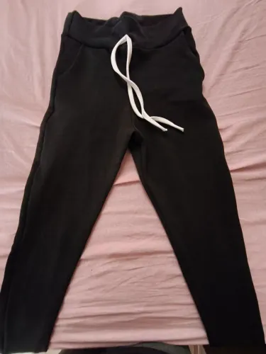 Calça tecido elastano tamanho G novinha