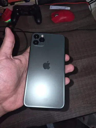 iphone 11 pro max usado